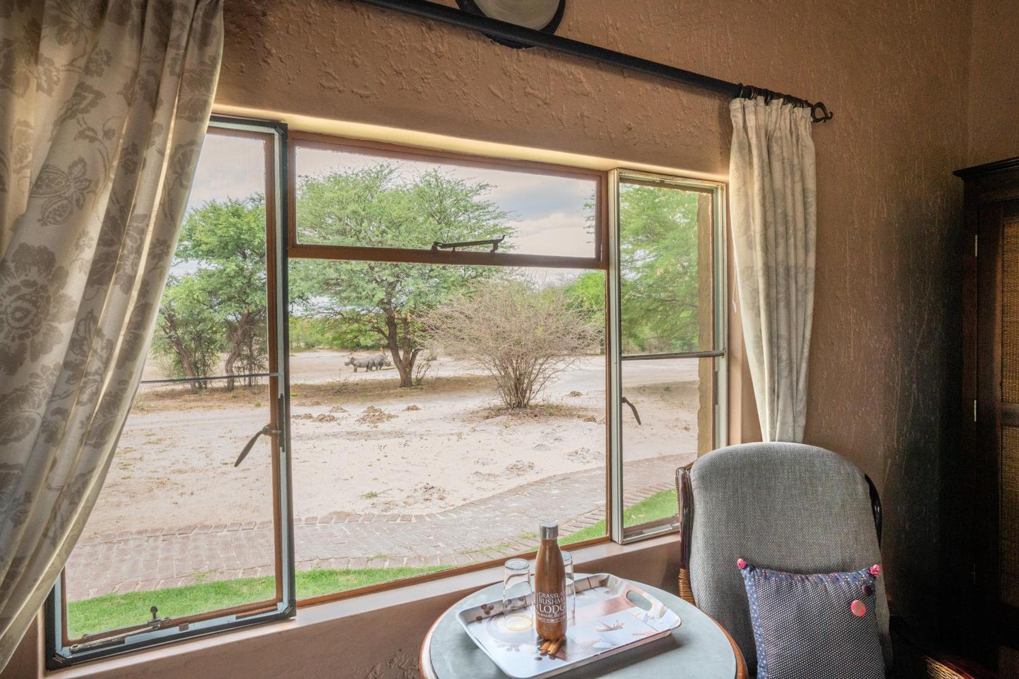 Grassland Safari Lodge Ghanzi Buitenkant foto